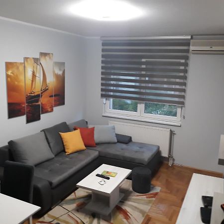Apartment Azzuro 2 노비사드 외부 사진