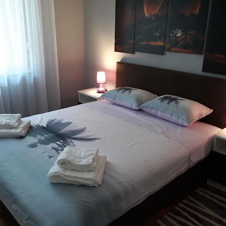 Apartment Azzuro 2 노비사드 외부 사진