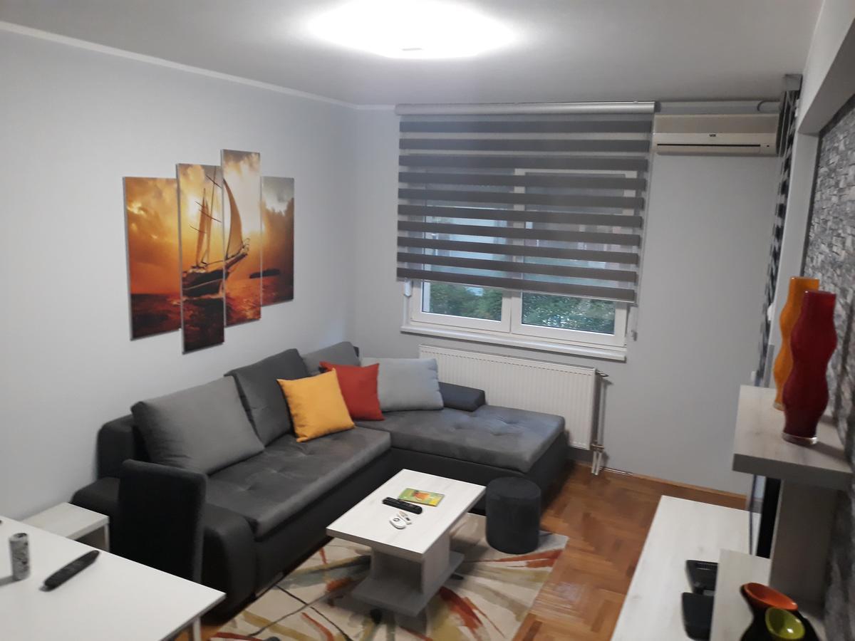 Apartment Azzuro 2 노비사드 외부 사진